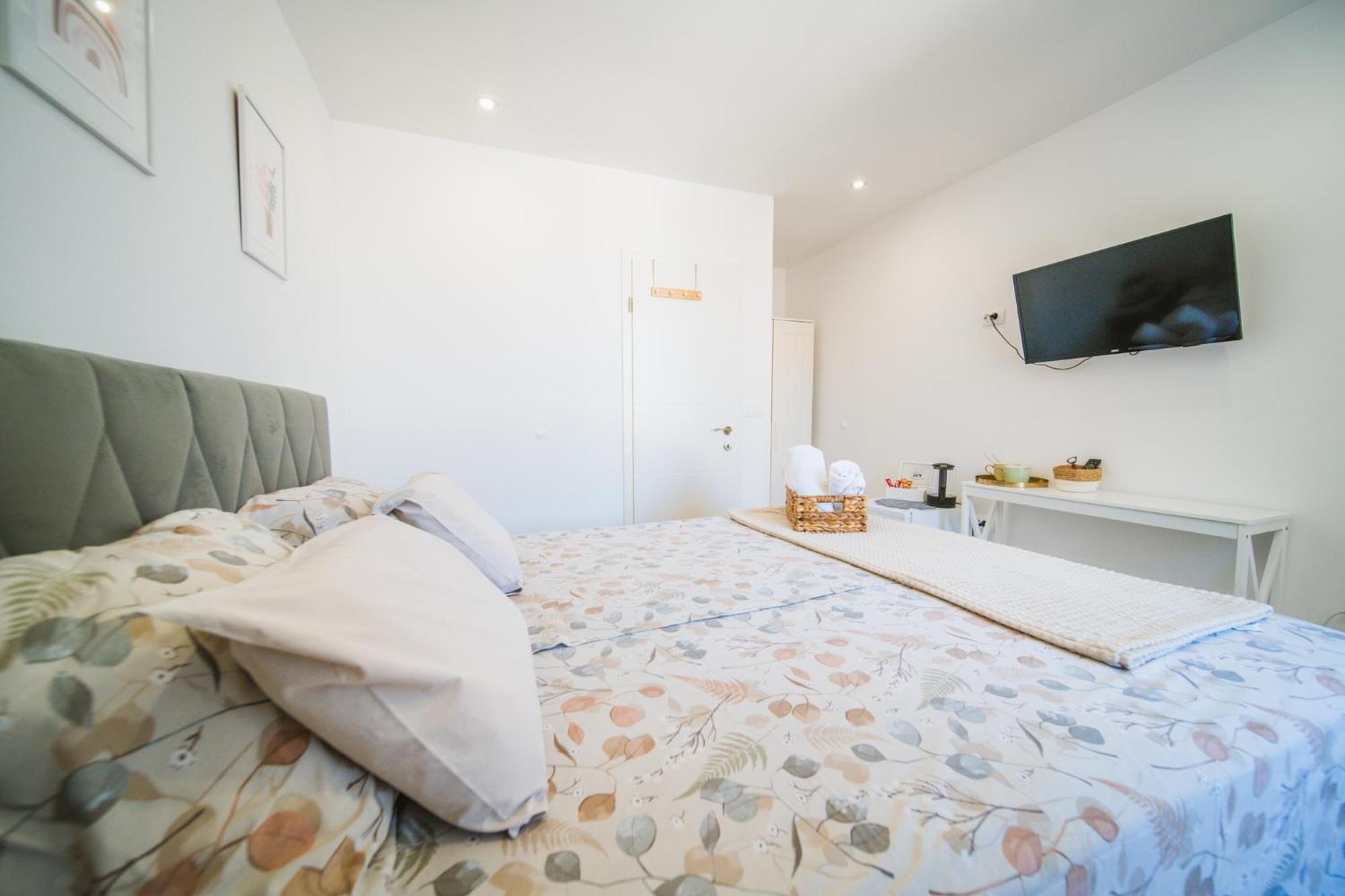 Korkyra Harbour Rooms 코츌라 외부 사진