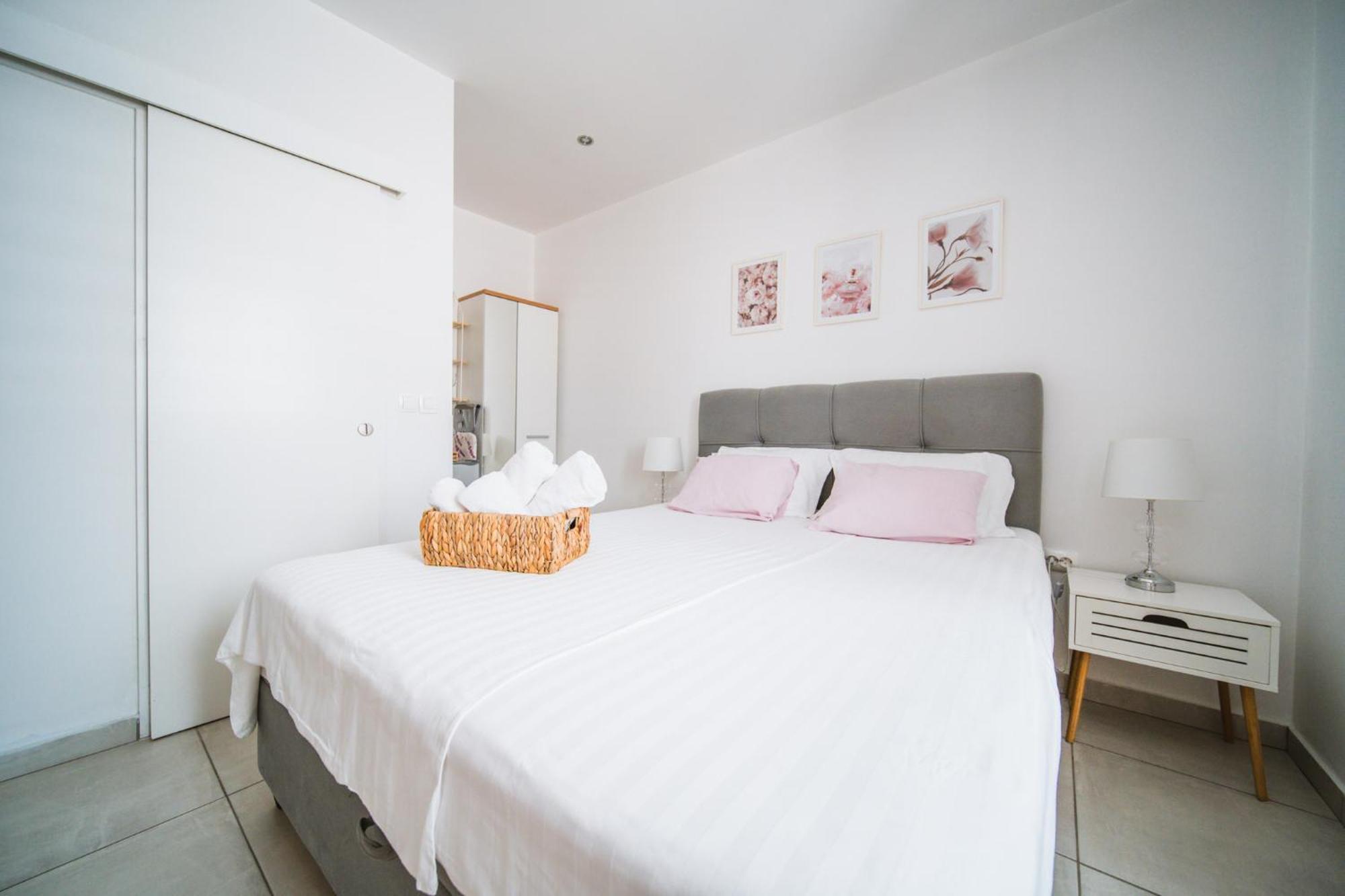 Korkyra Harbour Rooms 코츌라 외부 사진